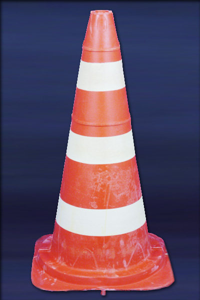 Sinalização (cones, cavalete, conão)
